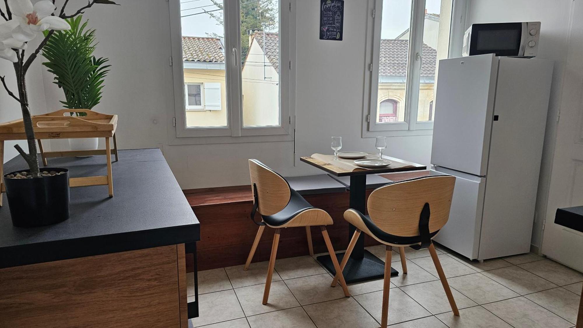 Bed To Rent - Maison Calme Avec Jacuzzi Sous Supplement Bordeaux Ngoại thất bức ảnh