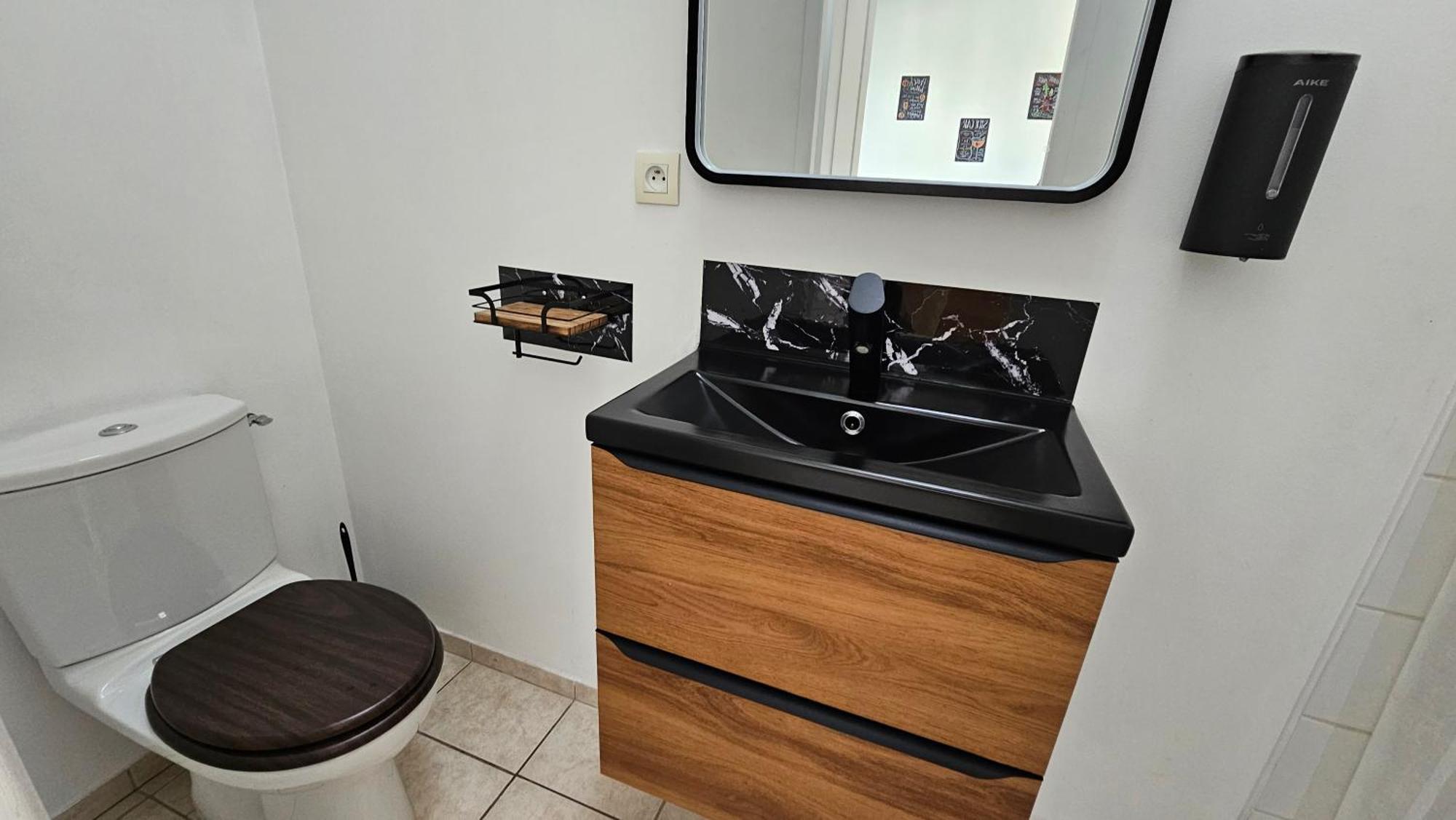 Bed To Rent - Maison Calme Avec Jacuzzi Sous Supplement Bordeaux Ngoại thất bức ảnh